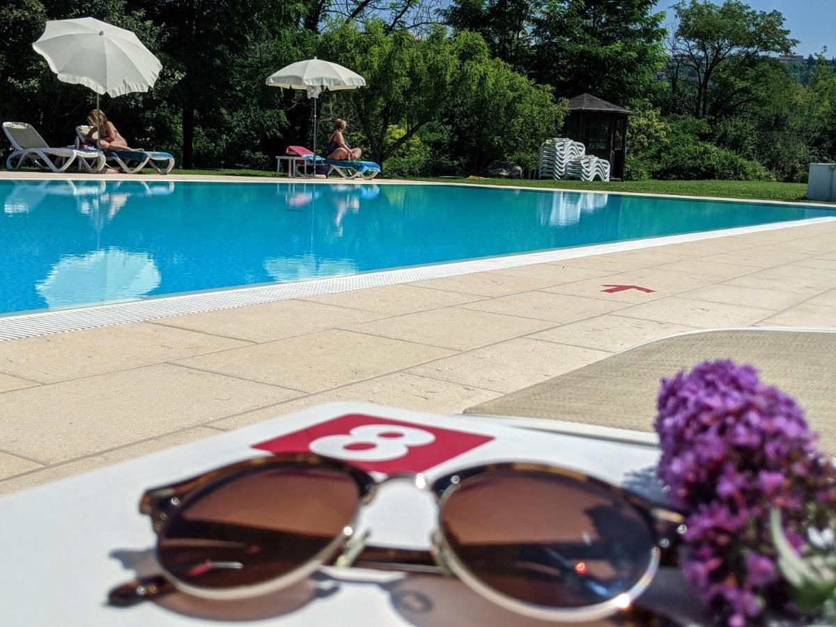 Residence Corte Del Bosco Garda  Bagian luar foto