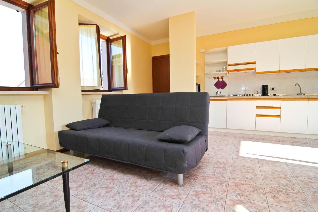 Residence Corte Del Bosco Garda  Bagian luar foto
