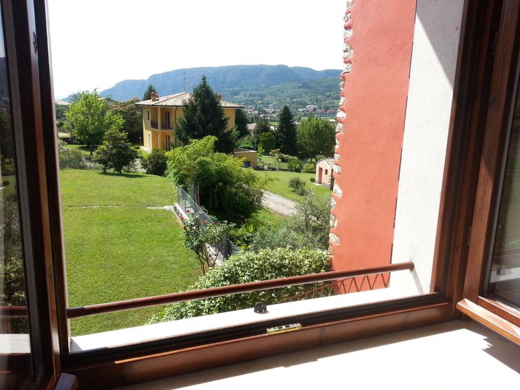 Residence Corte Del Bosco Garda  Bagian luar foto